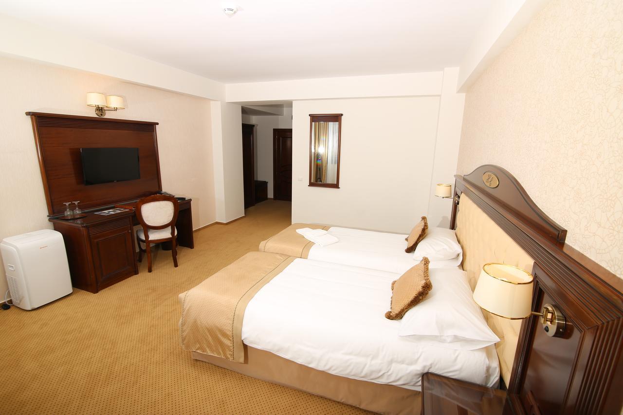 Hotel Carmen Predeal Luaran gambar